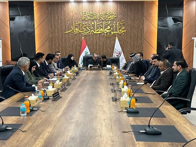 في وداع السيد المحافظ وداعٌ مثقل بالانتظار وتطلعات شعبية لم تتحقق. 