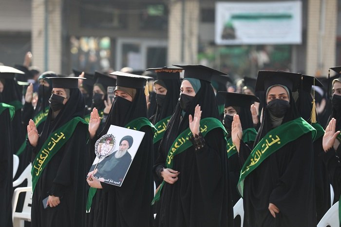 الهوية وترسيخ قيم الانتماء في حفل تخرج بنات الكفيل في العتبة العباسية المقدسة