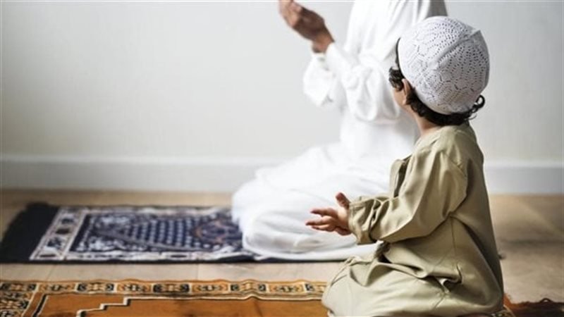 هل تستطيع المرأة أن تُربي رجالًا؟