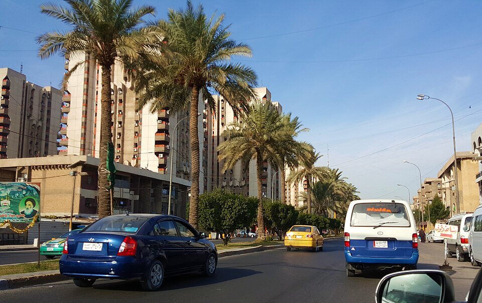 شارع حيفا .. من ضحايا المجسرات والتطوير 