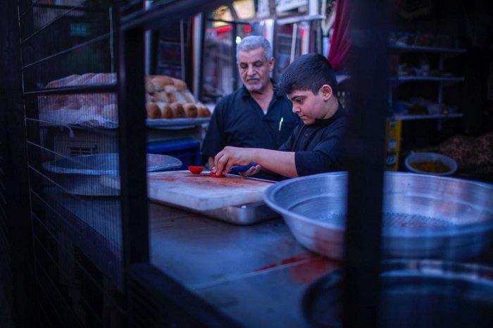 الخدمة الحسينية بين الظاهر والجوهر