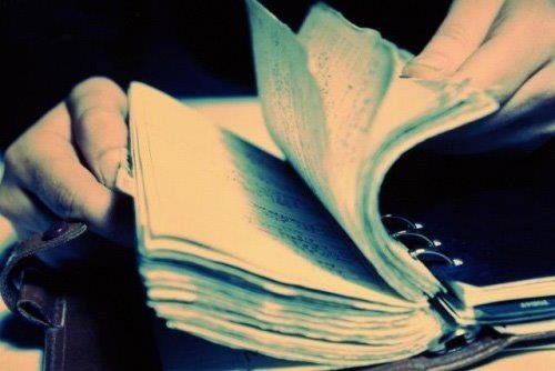 أوراق مطويّة