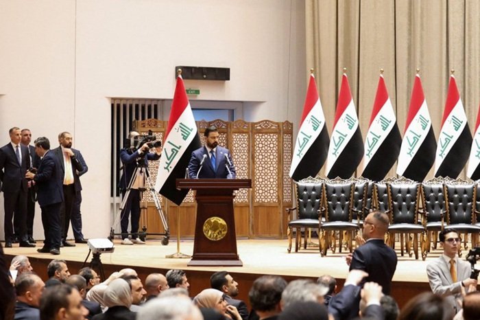 هل المكلف بتشكيل مجلس الوزراء جاء باختيار الشعب او ممثليه في مجلس النواب؟