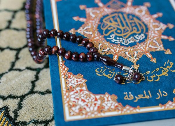 ما الإِسلامُ ؟ وهل حقَّقناهُ