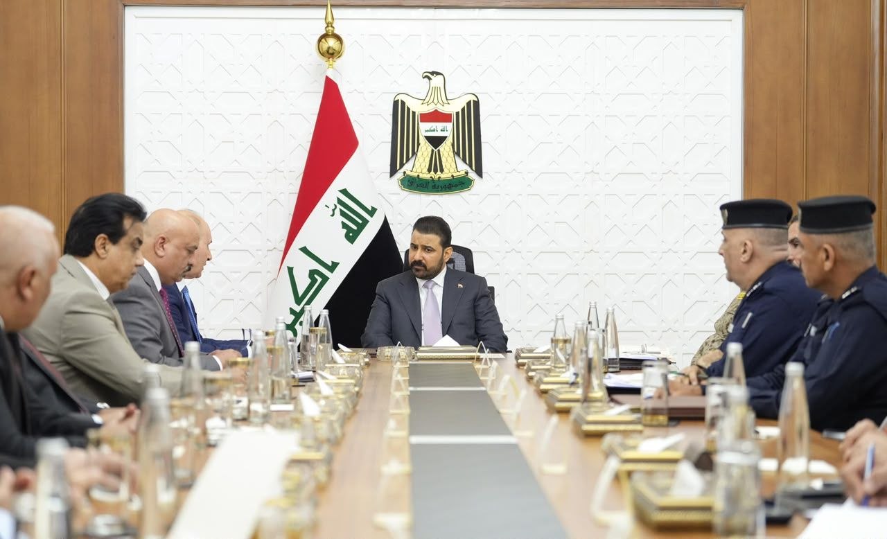 رئيس الوزراء يوجّه باعتماد البطاقة الوطنية الموحدة في الانتخابات المقبلة