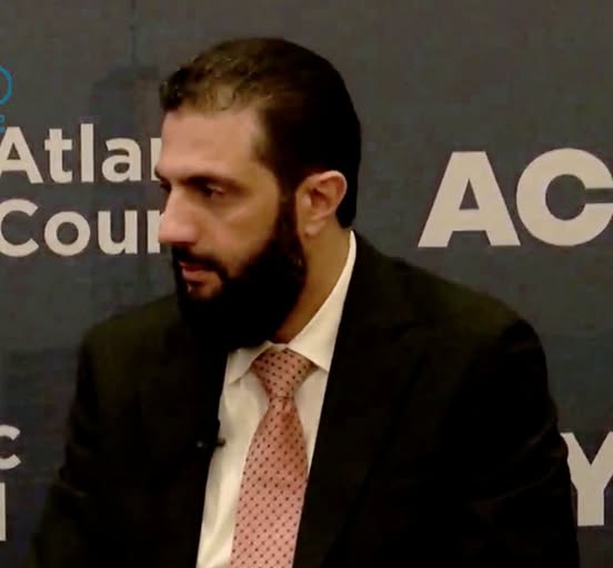 الشرع:نعمل على تامين ممر امن لتصدير النفط العراقي عبر سوريا