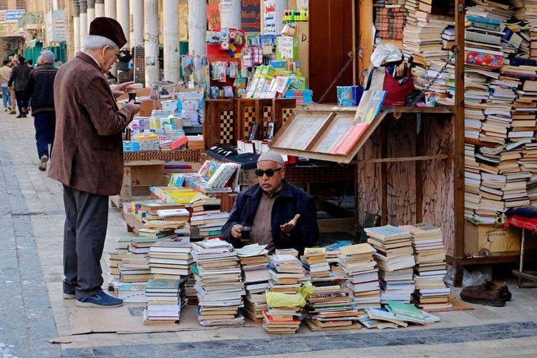 العراق بين استهلاك الأفكار وصناعة التاريخ: من التلقي الأيديولوجي إلى ضرورة إنتاج الفكرة الوطنية