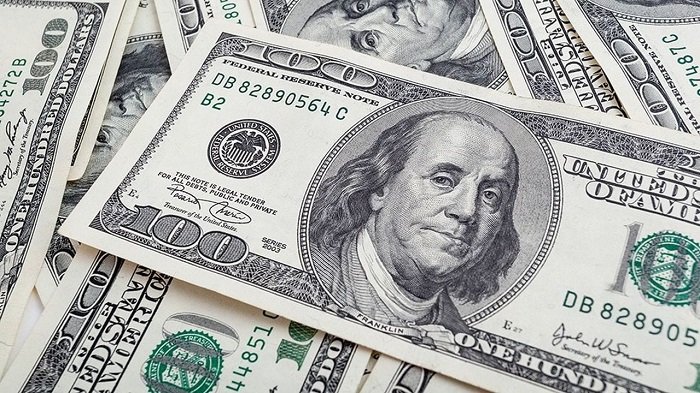 مع إغلاق البورصة.. الدولار يرتفع إلى 150,200 دينار في أسواق بغداد