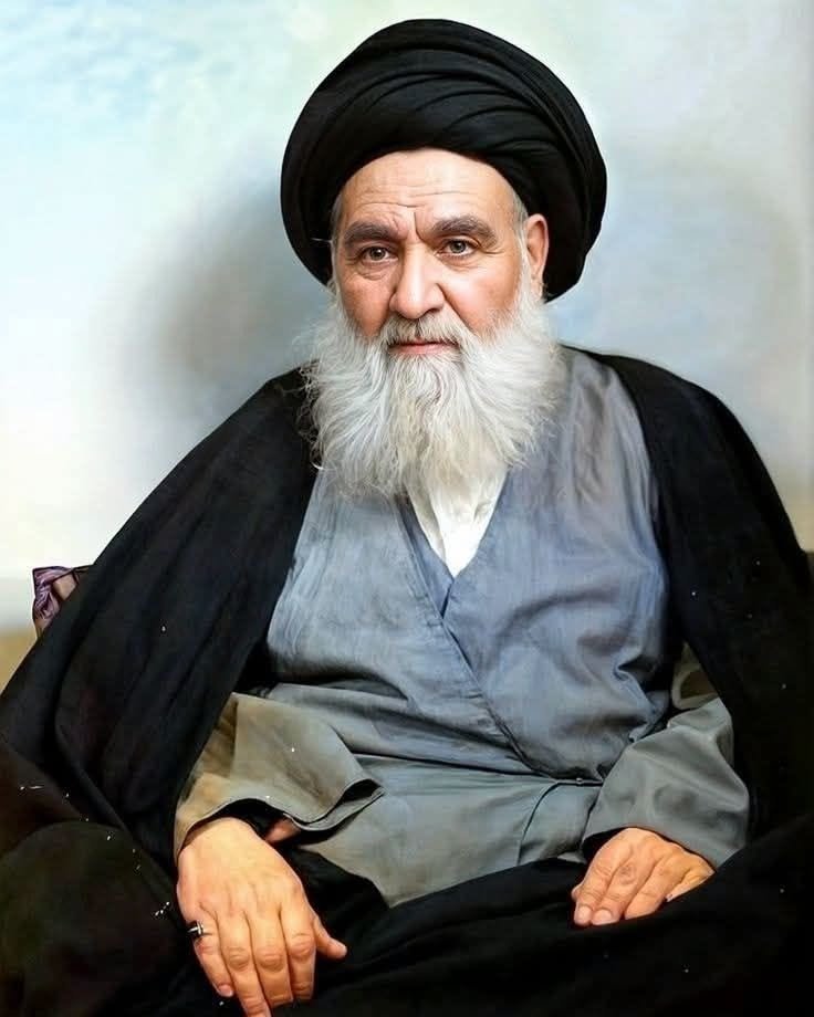 السيد أبو القاسم الخوئي.. سيرة مرجعٍ صنع مدرسةً وحمى الحوزة في زمن المحن