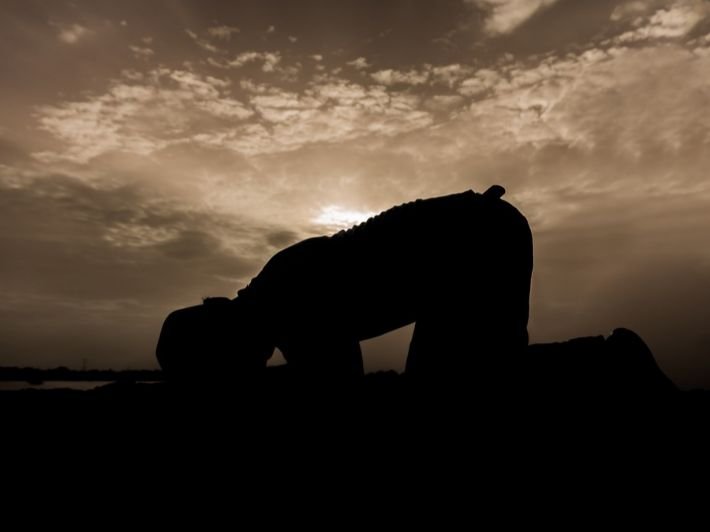 الاخرة.jpg