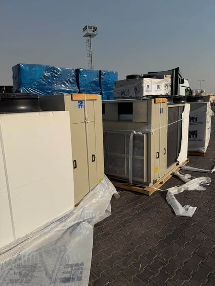 ضبط عجلتين محملتين بأجهزة تبريد مركزي في منفذ سفوان الحدودي