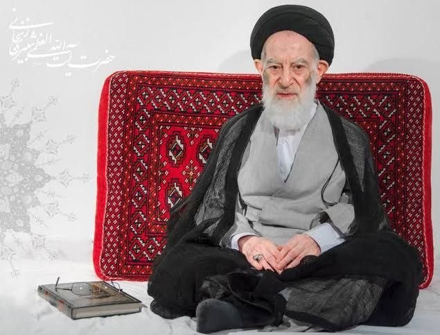 المرجع النجفي يعزي برحيل آية الله الشبيري الزنجاني
